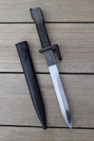 Belgium: Belgian M 1954 FN FAL bayonet. (ABCN223-1)(K49)(JN20-4)