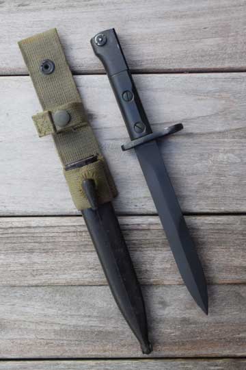 Israel: South African S1 UZI bayonet (ABC N 77)(K 1066)(JN 117-2)